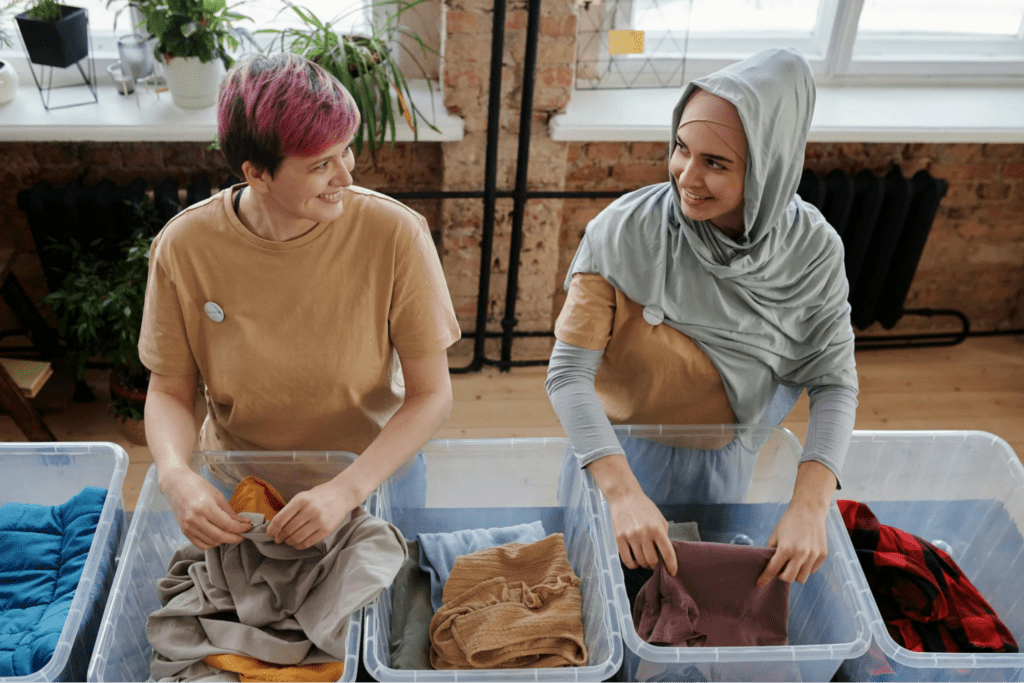 volunteers working together